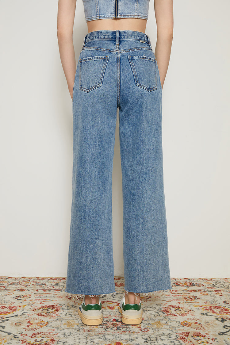Hey Joanie CHILL Pleat Straight Ankle Jeans