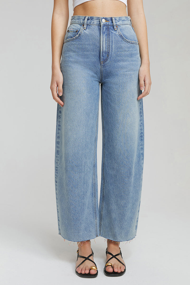 Hey Joanie Moon Curve Raw Hem Crop Jeans
